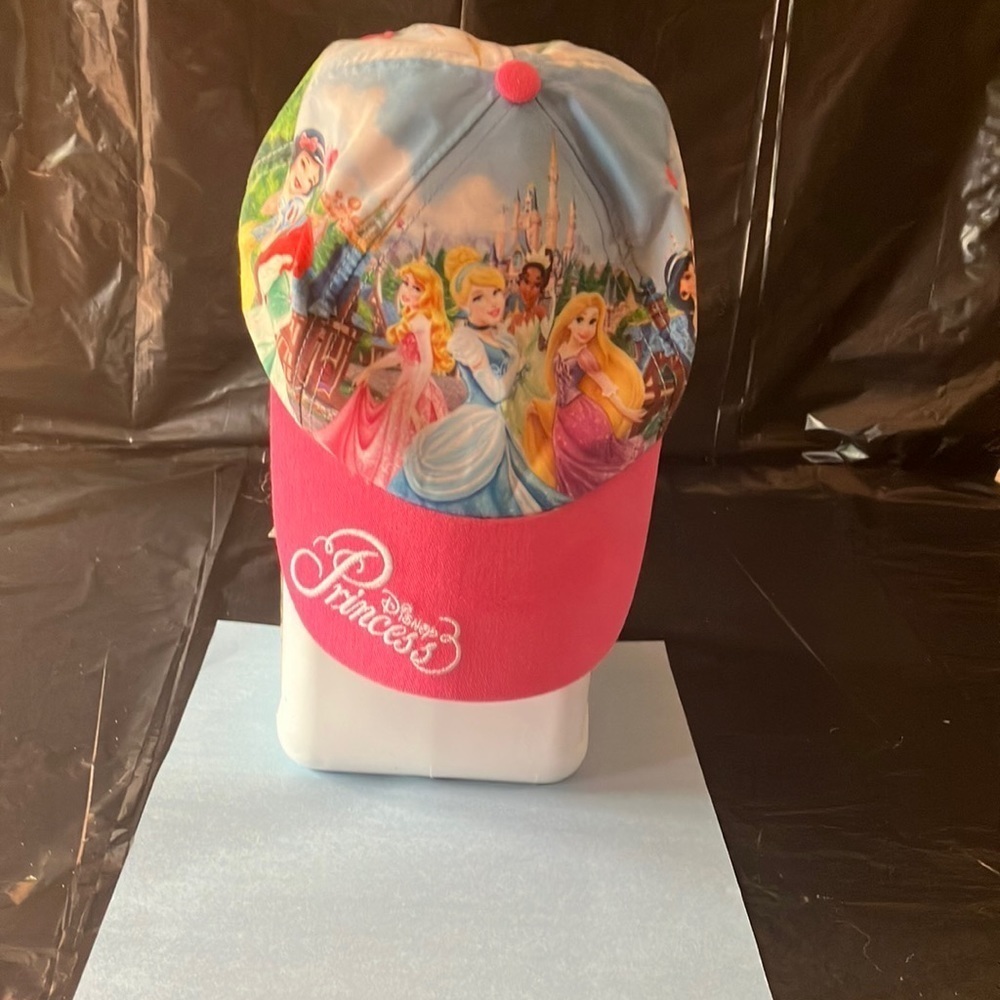 DISNEY PARKS PRINCESS CINDERELLA’S Castle Youth Baseball Hat. Pink one size